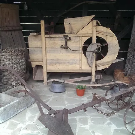 Gerendaház Ethnocomplex *